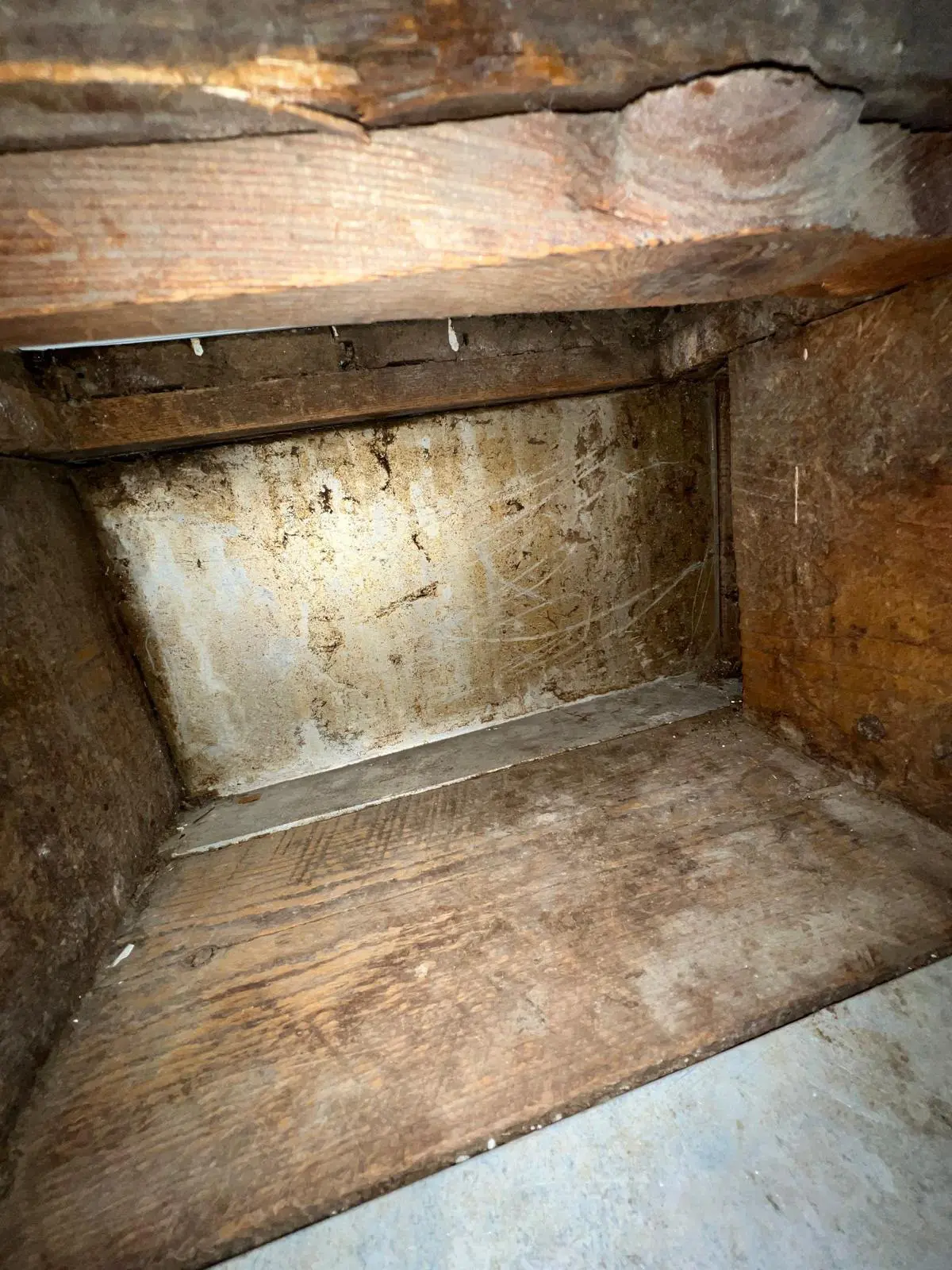 Duct after cleaning — spotless and sanitized
